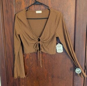New With Tags Altar'd State Brown Cropped Long Sleeve Blouse Size Large